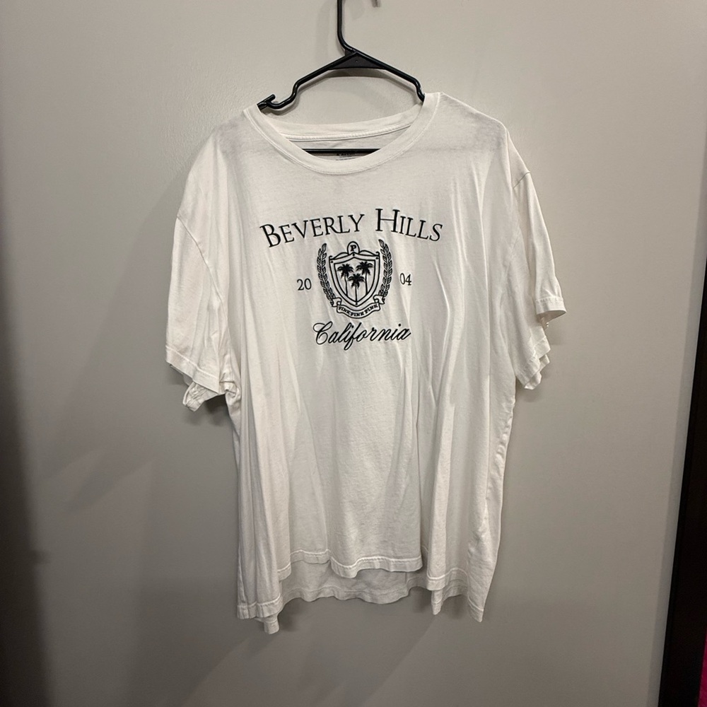 PINK Victoria's Secret White Graphic Tee